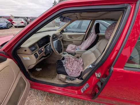 Used 1999 Volvo S70 T5 FWD image 21