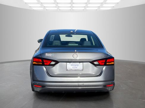 Used 2024 Nissan Altima 2.5 SV image 5