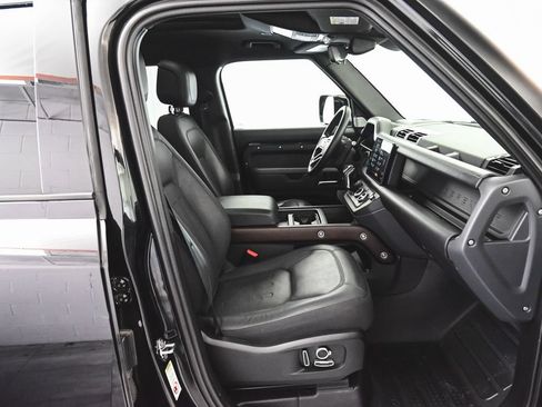 Used 2024 Land Rover Defender 130 X AWD/4WD image 40