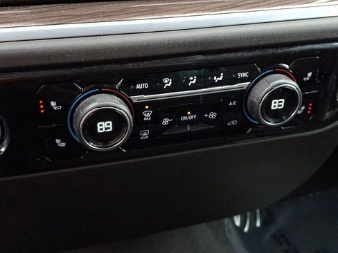 Used 2022 Chevrolet Silverado 1500 LT image 19