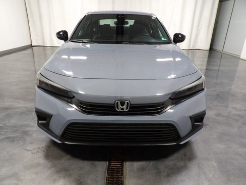 Used 2024 Honda Civic Sport image 2