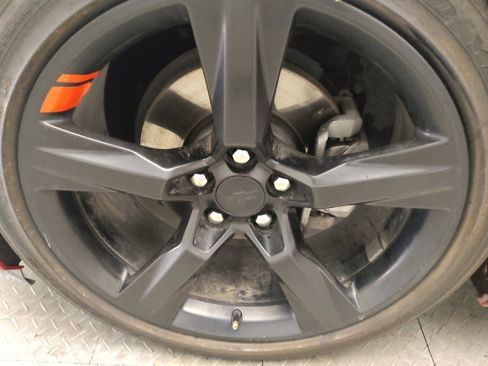 Used 2017 Chevrolet Camaro LT RWD image 31