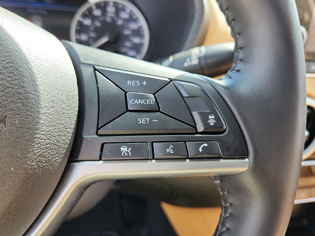 Used 2021 Nissan Sentra SV w/ SV Premium Package FWD image 23