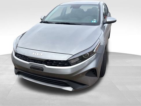 Certified 2023 Kia Forte LXS image 6