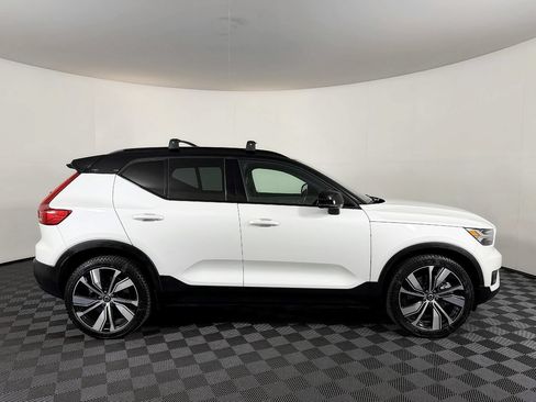 Used 2021 Volvo XC40 P8 Recharge w/ Advanced Package AWD/4WD image 7