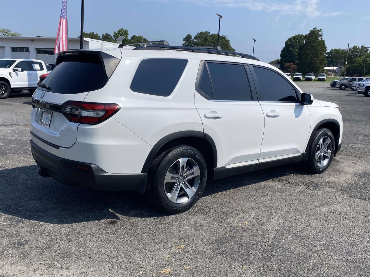 Used 2024 Honda Pilot EX-L image 6