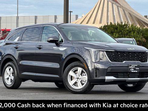 New 2026 Kia Sorento LX image 2