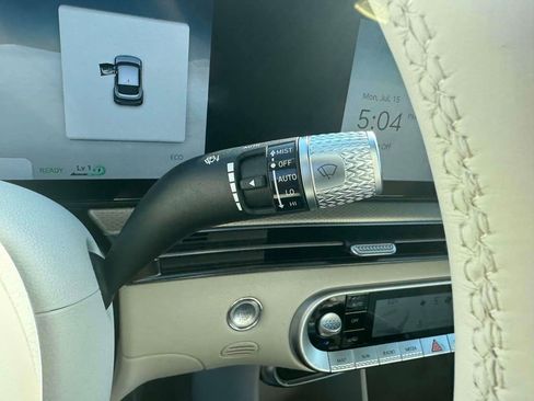 New 2024 Genesis GV60 Advanced w/ Cargo Package image 9