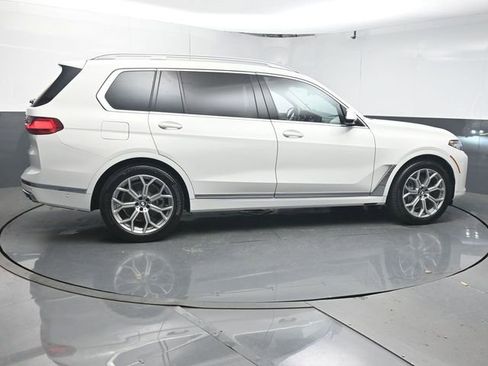 Used 2020 BMW X7 xDrive40i w/ Premium Package AWD/4WD image 8