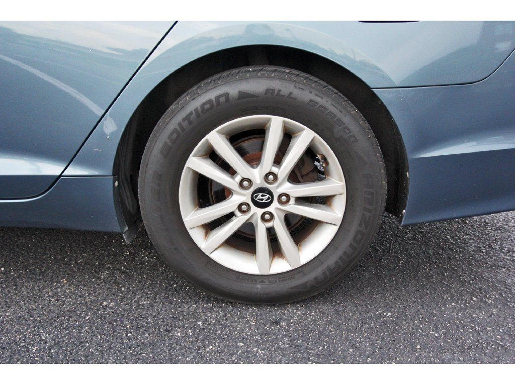 Used 2015 Hyundai Sonata SE FWD image 32
