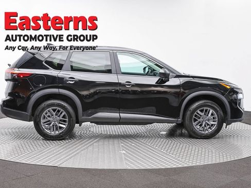 Used 2024 Nissan Rogue S AWD/4WD image 4