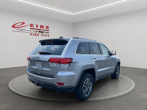 Used 2021 Jeep Grand Cherokee Limited w/ Luxury Group II AWD/4WD image 10