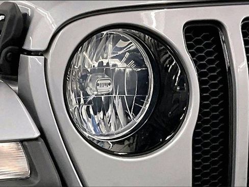 Used 2021 Jeep Wrangler Unlimited Sahara image 31