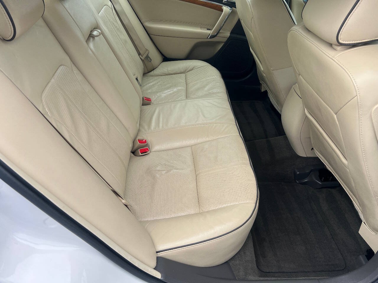 Used 2010 Lincoln MKZ FWD image 22