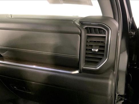 Used 2023 Chevrolet Silverado 1500 LT AWD/4WD image 16