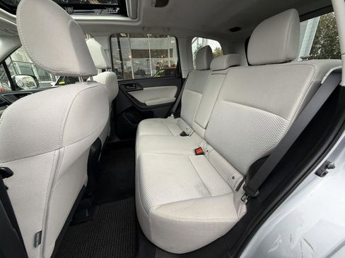 Used 2015 Subaru Forester 2.5i Premium w/ All-Weather Package image 28