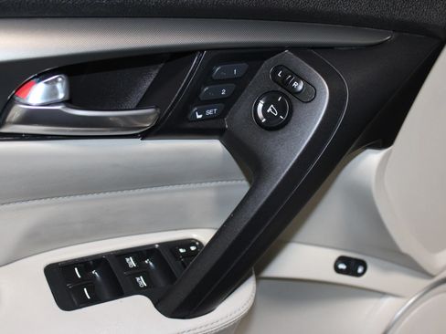 Used 2014 Acura TL w/ Technology Package FWD image 10