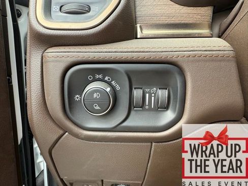 Used 2025 RAM 3500 Longhorn image 16