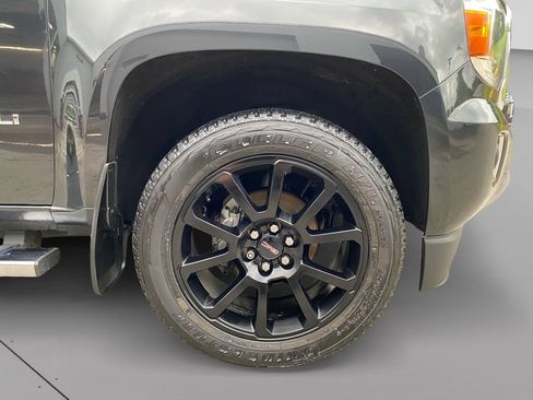Certified 2020 GMC Canyon Denali AWD/4WD image 9