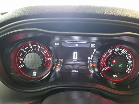 Used 2023 Dodge Challenger SXT w/ Blacktop Package image 9