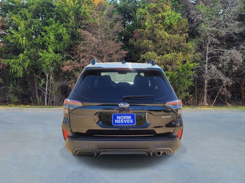 New 2025 Subaru Forester Limited w/ Popular Package image 17