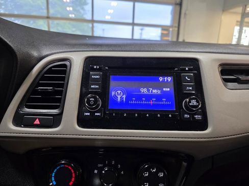 Used 2021 Honda HR-V LX image 30