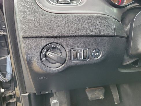 Used 2023 Dodge Charger GT image 15