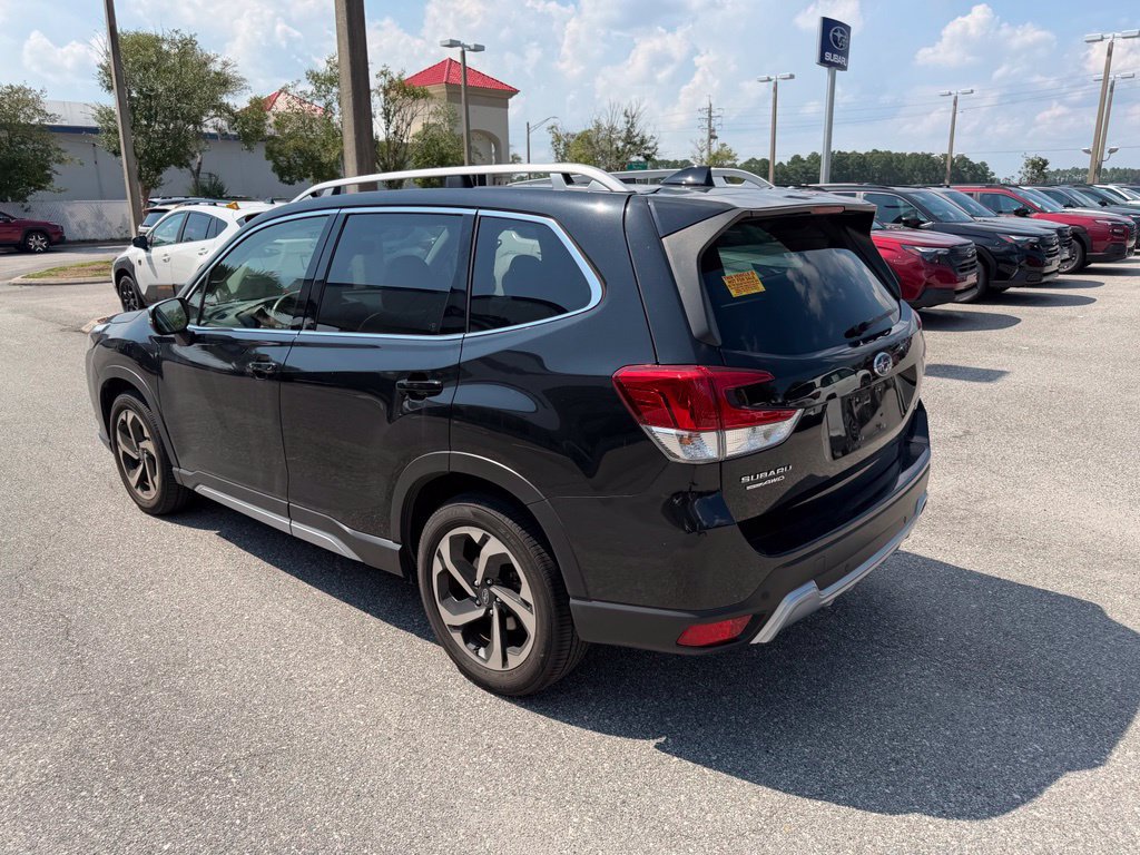 Used 2024 Subaru Forester Touring AWD/4WD image 7