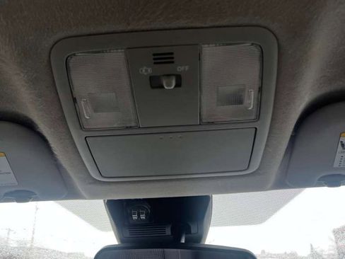 Used 2018 Toyota Corolla iM image 31