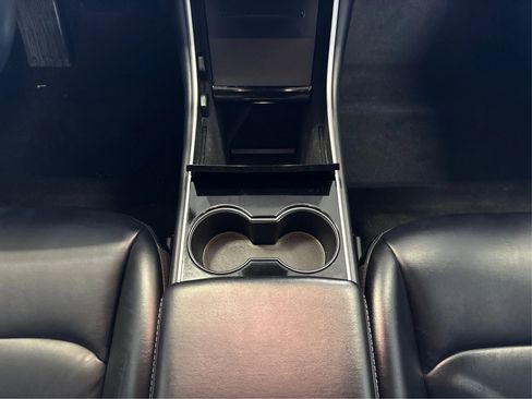 Used 2018 Tesla Model 3 Long Range image 19