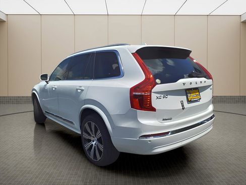 Used 2025 Volvo XC90 T8 Plus w/ Protection Package image 22