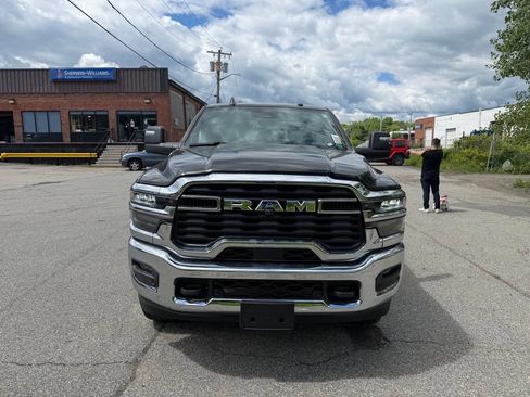 New 2026 RAM 2500 Big Horn AWD/4WD image 8