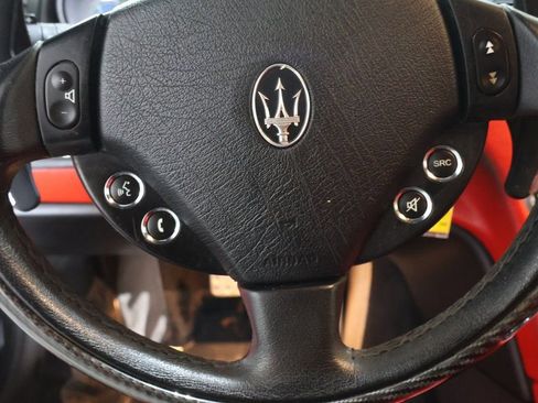 Used 2011 Maserati GranTurismo S image 18