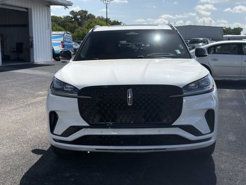 Used 2025 Lincoln Aviator Black Label w/ Jet Appearance Package AWD/4WD image 8