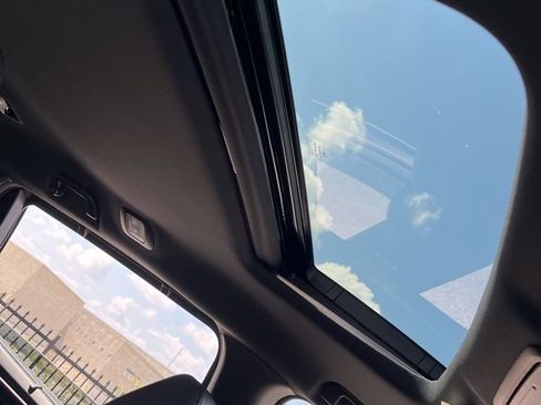 Used 2024 Honda Odyssey Sport image 32