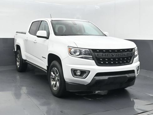 Used 2019 Chevrolet Colorado Z71 AWD/4WD image 3