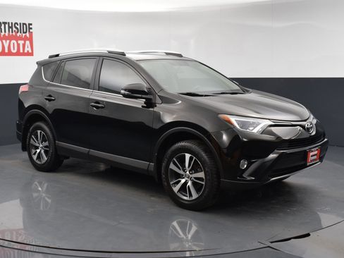 Used 2016 Toyota RAV4 XLE image 6
