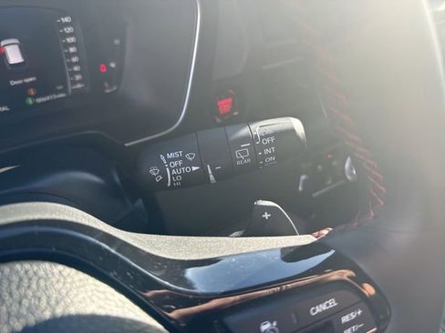 Used 2025 Honda Pilot Black Edition image 27