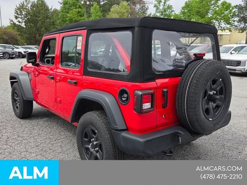 Used 2024 Jeep Wrangler Unlimited Sport AWD/4WD image 12