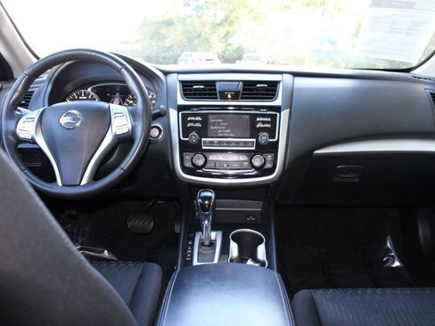 Used 2018 Nissan Altima 2.5 SV image 37