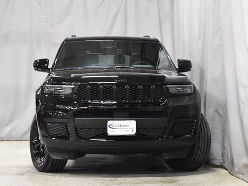 New 2025 Jeep Grand Cherokee L Altitude image 5