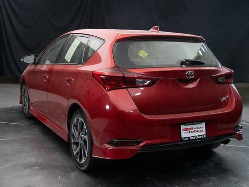 Used 2018 Toyota Corolla iM w/ All-Weather Mat Package image 10