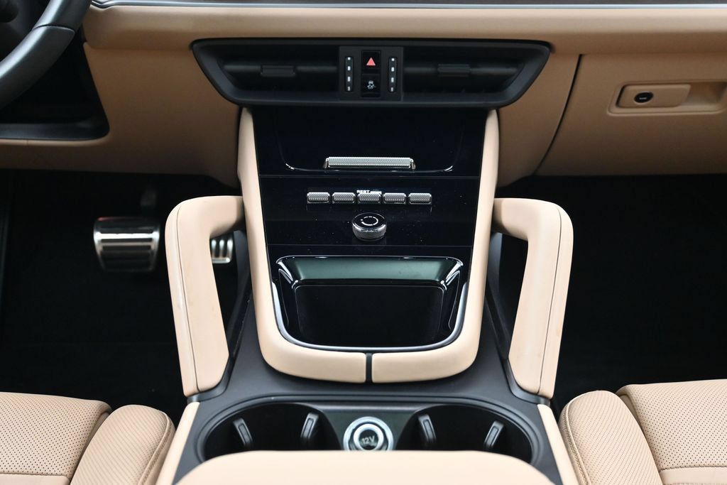 Certified 2026 Porsche Cayenne S AWD/4WD image 10