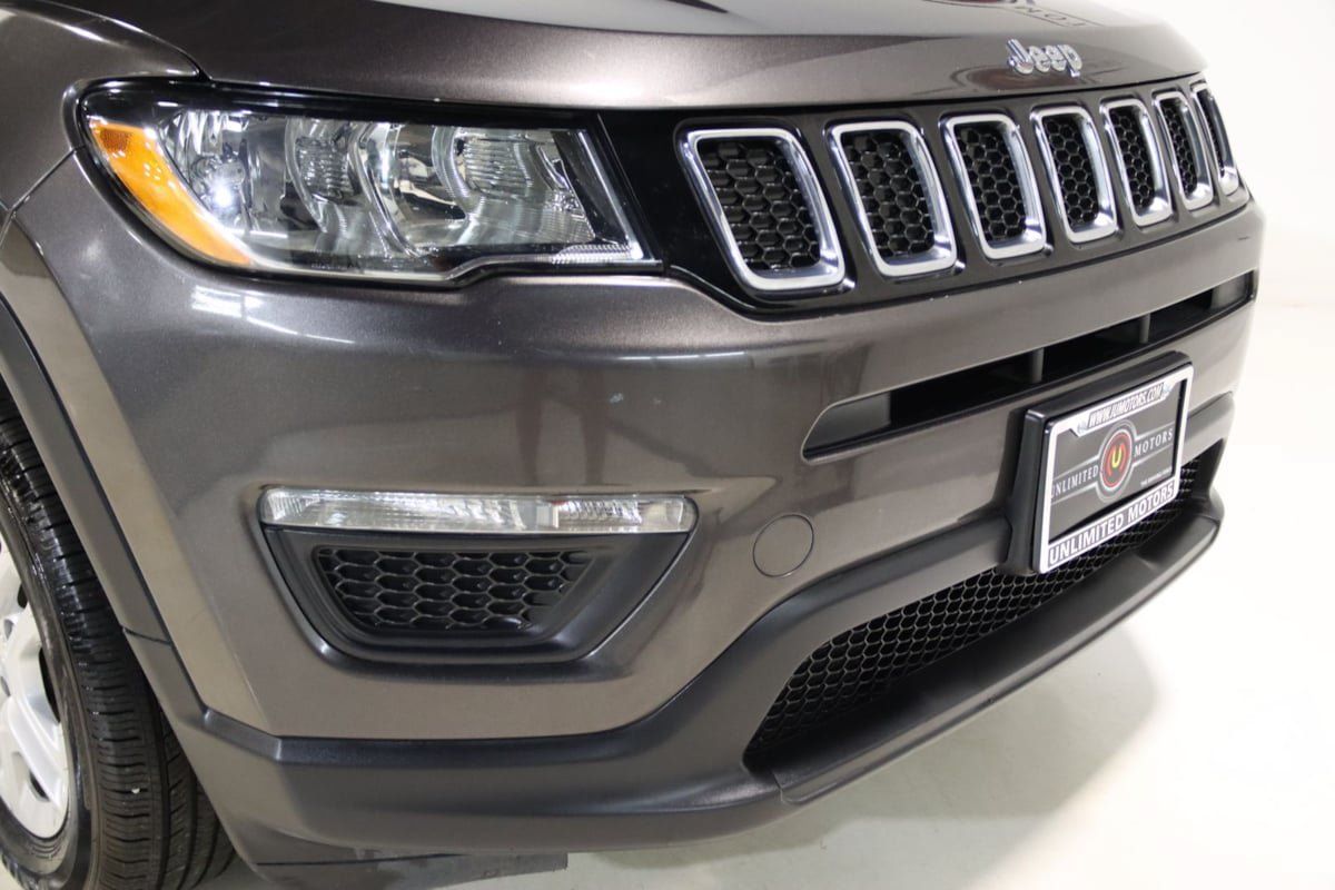 Used 2018 Jeep Compass Sport AWD/4WD image 18