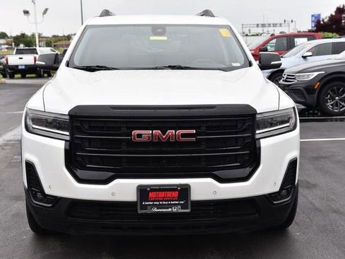 Used 2023 GMC Acadia SLT w/ Elevation Edition FWD image 4