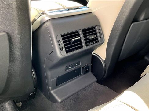 Used 2023 Land Rover Range Rover Velar S image 34