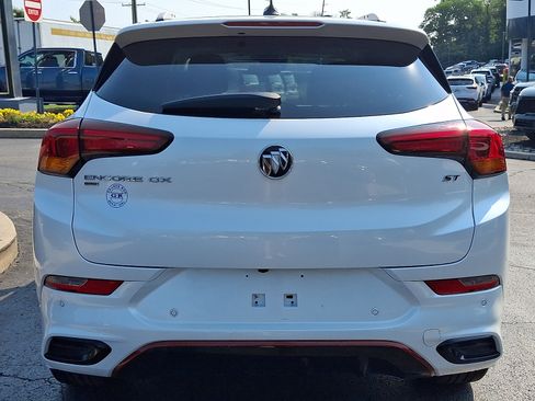 Used 2021 Buick Encore GX Essence w/ Advanced Technology Package AWD/4WD image 5
