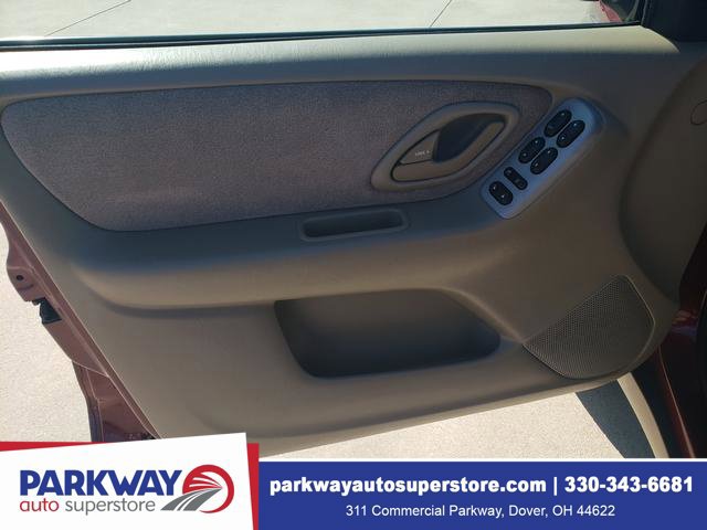 Used 2004 MAZDA Tribute LX w/ Luxury Pkg AWD/4WD image 14