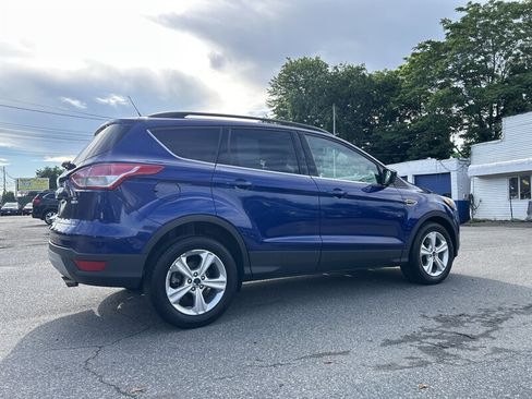 Used 2016 Ford Escape SE w/ Equipment Group 201A AWD/4WD image 4