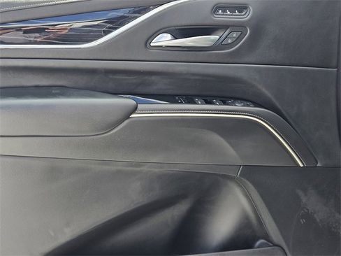 Used 2024 Cadillac Escalade ESV Sport image 23